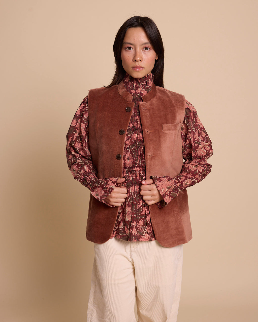 Antónia Vest